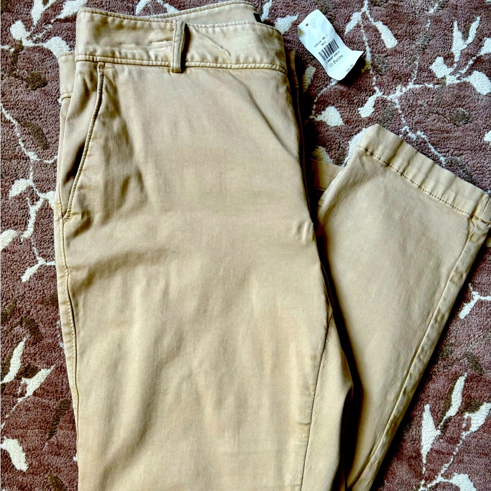BANANA REPUBLIC SLOAN 10P Women’s BNWT Chinos Khaki straight leg 25” inseam